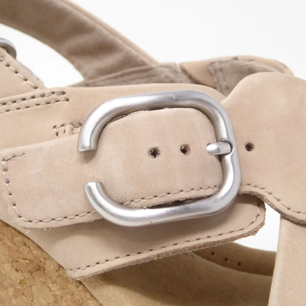 Clarks Giselle Womens Wedge Sandals Tan Leather Cork Platform Buckle 9